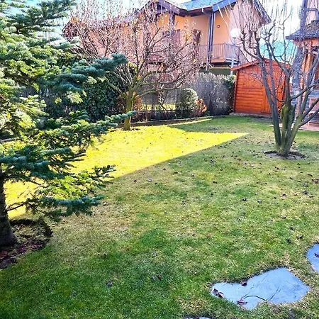 Bonita Con Gran Jardin *