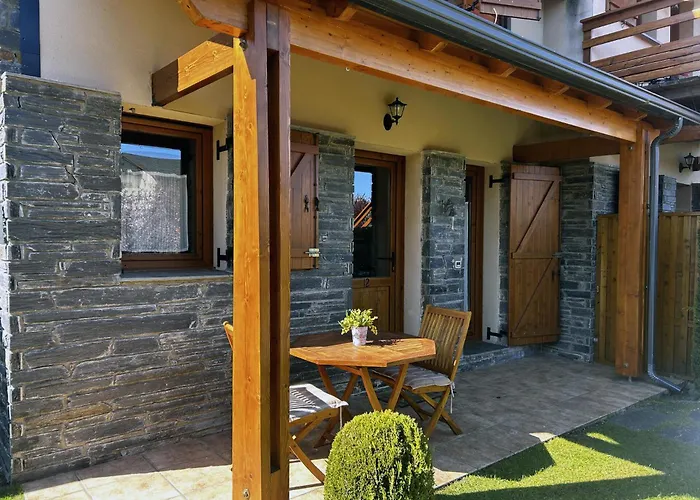 Bonita Con Gran Jardin Feriehus